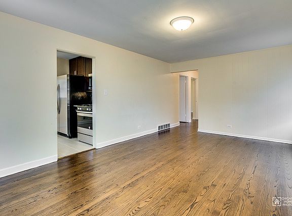 5th image of 554 49th Ave