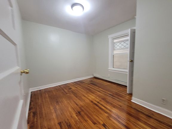 3rd image of 122 N 18th St #2E