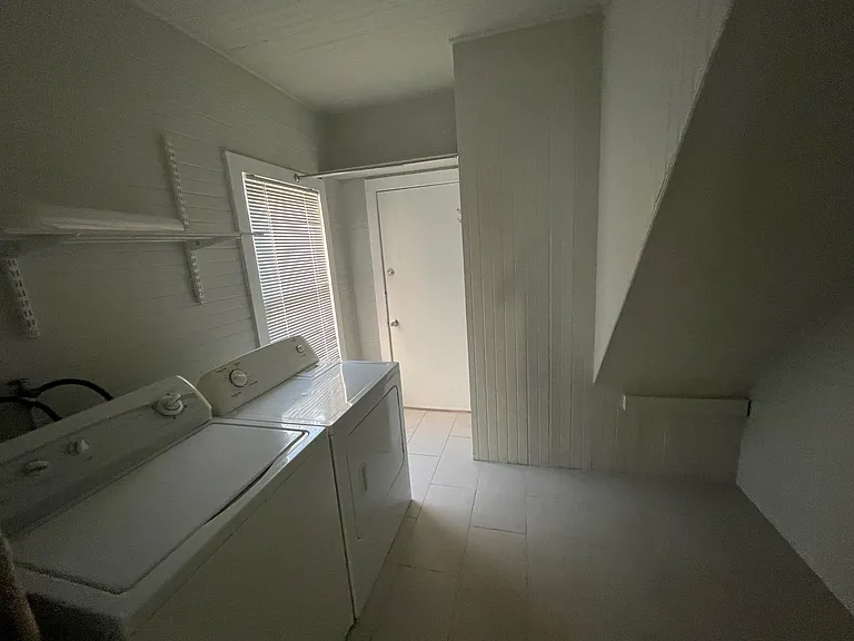 4525 Holland Ave — Photo 8