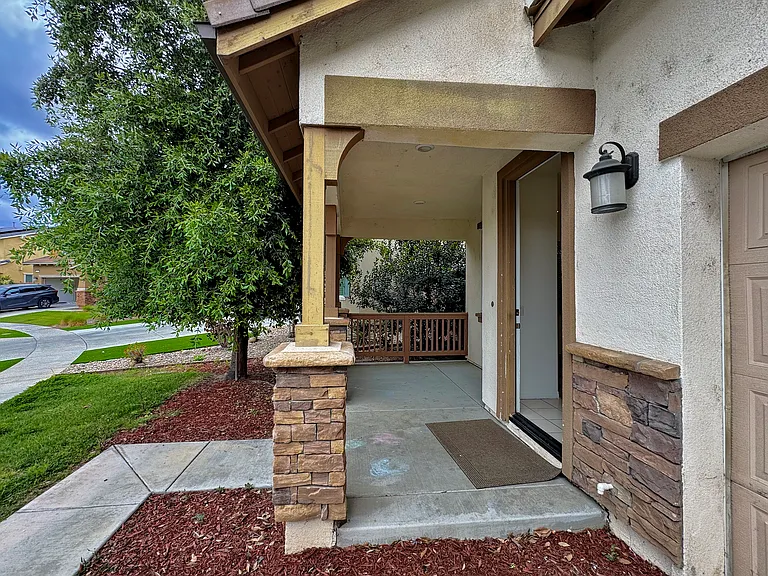 13267 Oatman Dr — Photo 2