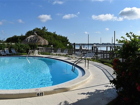 4th image of 1581 Gulf Blvd APT 405N