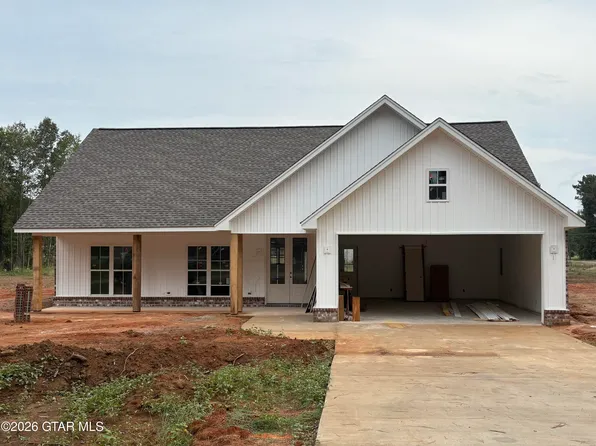 20 Chateau Ln, Starkville, MS 39759