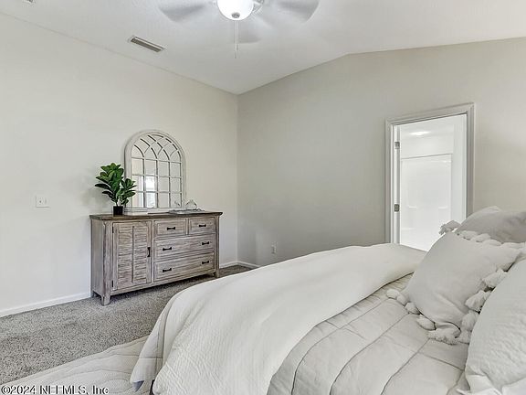 3rd image of 3193 GARDEN ACRES Court E