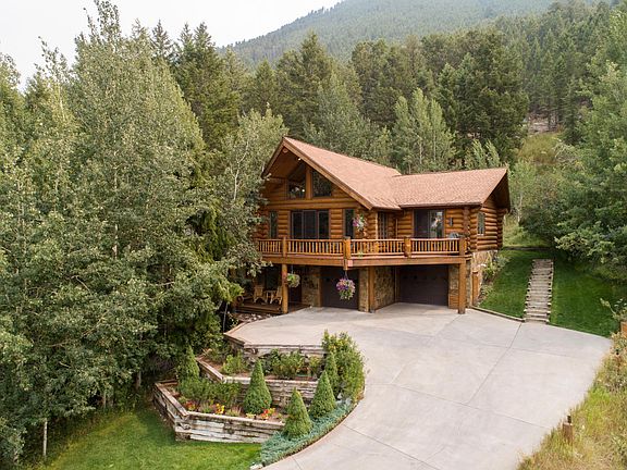 2nd image of 270 Spruce Dr