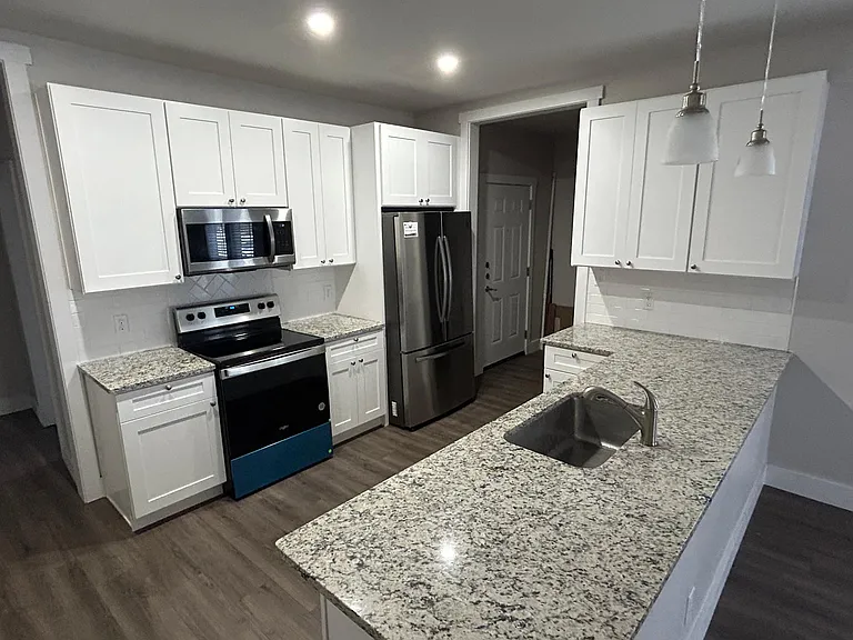 1201 S Palmetto — Photo 13