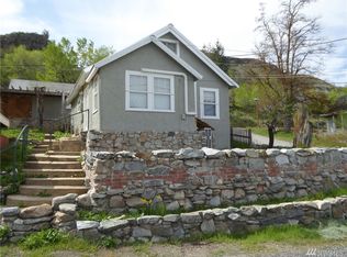 811 Banker St, Grand Coulee, WA 99133