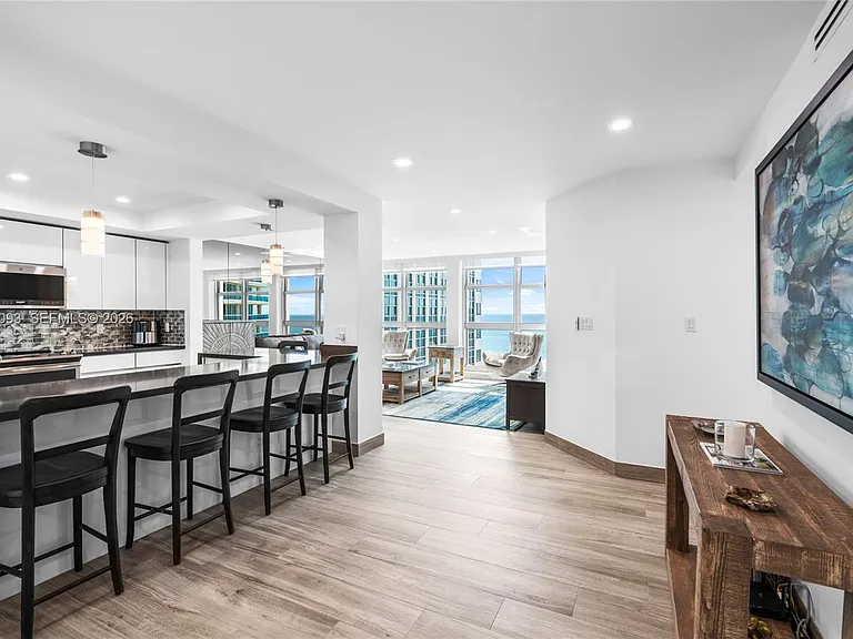 5055 Collins Ave #10H — Photo 13