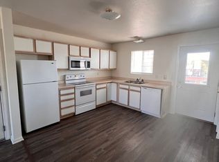 120 Estate Ln #8, Reeds Spring, MO 65737