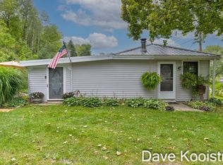 3934 Causeway Dr NE, Lowell, MI 49331
