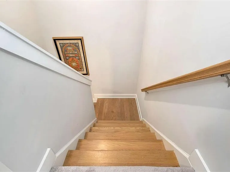 6968 Manchester Dr — Photo 41