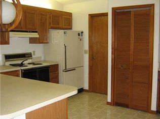 8325 SE Pinehaven Ave, Hobe Sound, FL 33455