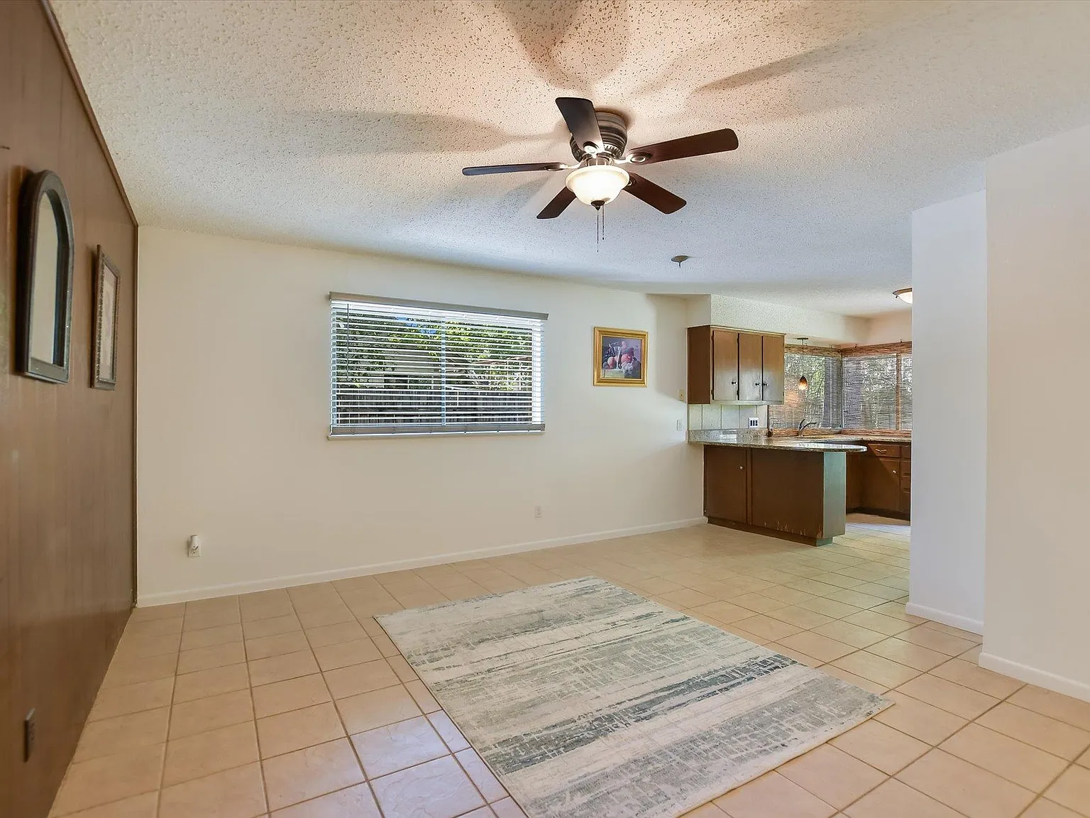 3 bed, 2.0 bath, 1352 sqft, $2,350 — Photo 4