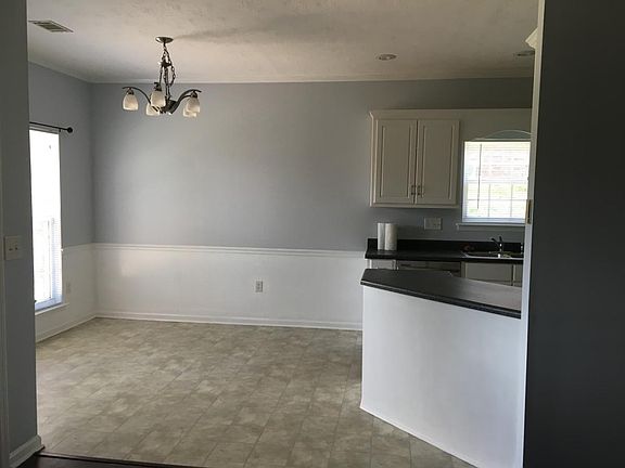 Dining/Kitchen