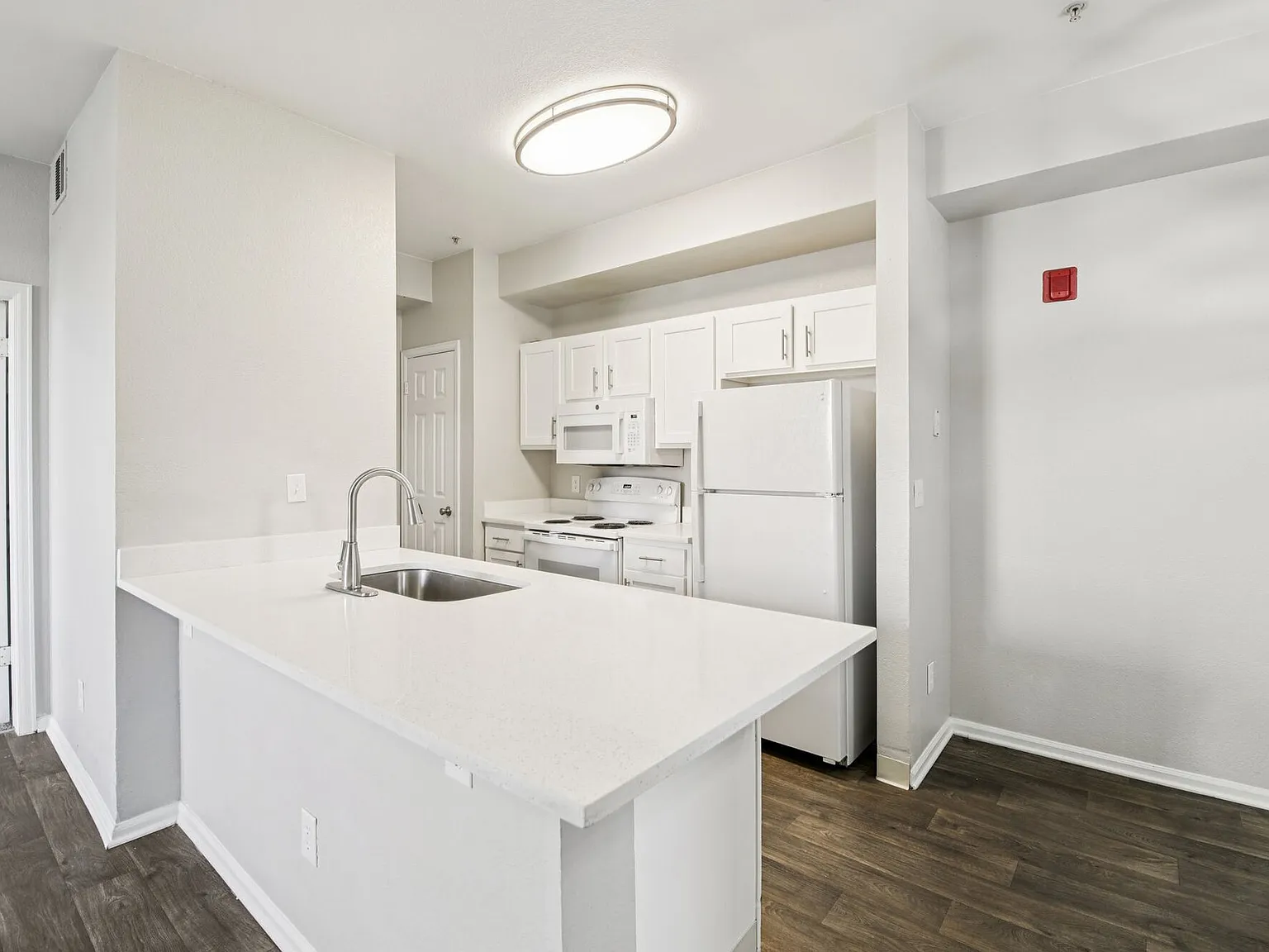 Creekstone Apartments — Photo 1
