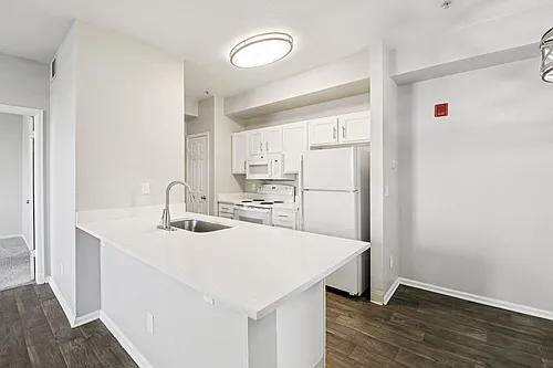 Creekstone Apartments Photo 1