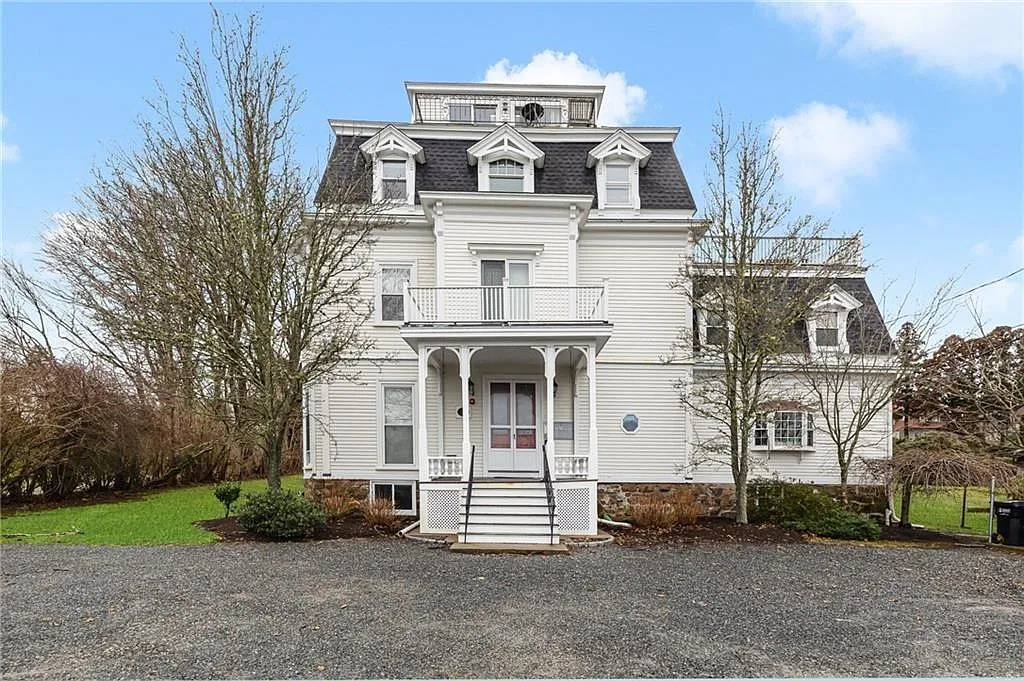 North Cottage — Photo 1