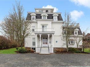 245 Eustis Ave APT A, Newport, RI 02840