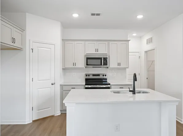 6626 Chillingham Dr, Middlesex, NC 27557