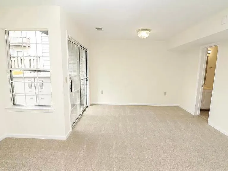 2305 Montauk Dr — Photo 49