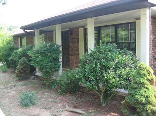 2818 Nancy St, Pigeon Forge, TN 37863