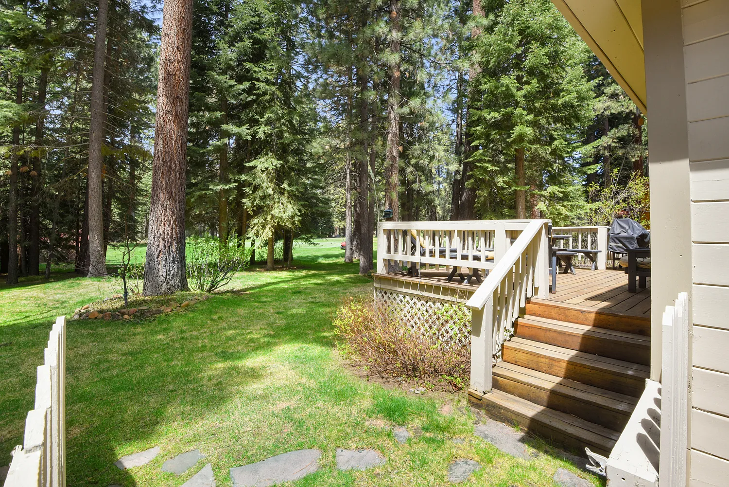 4 bed, 1.5 bath, 1692 sqft, $4,500 — Photo 2
