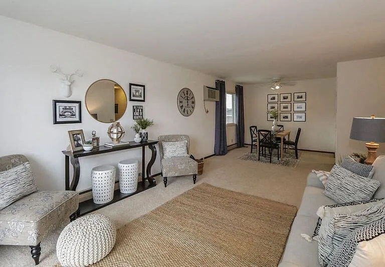 100 Berkley Rd — Photo 6