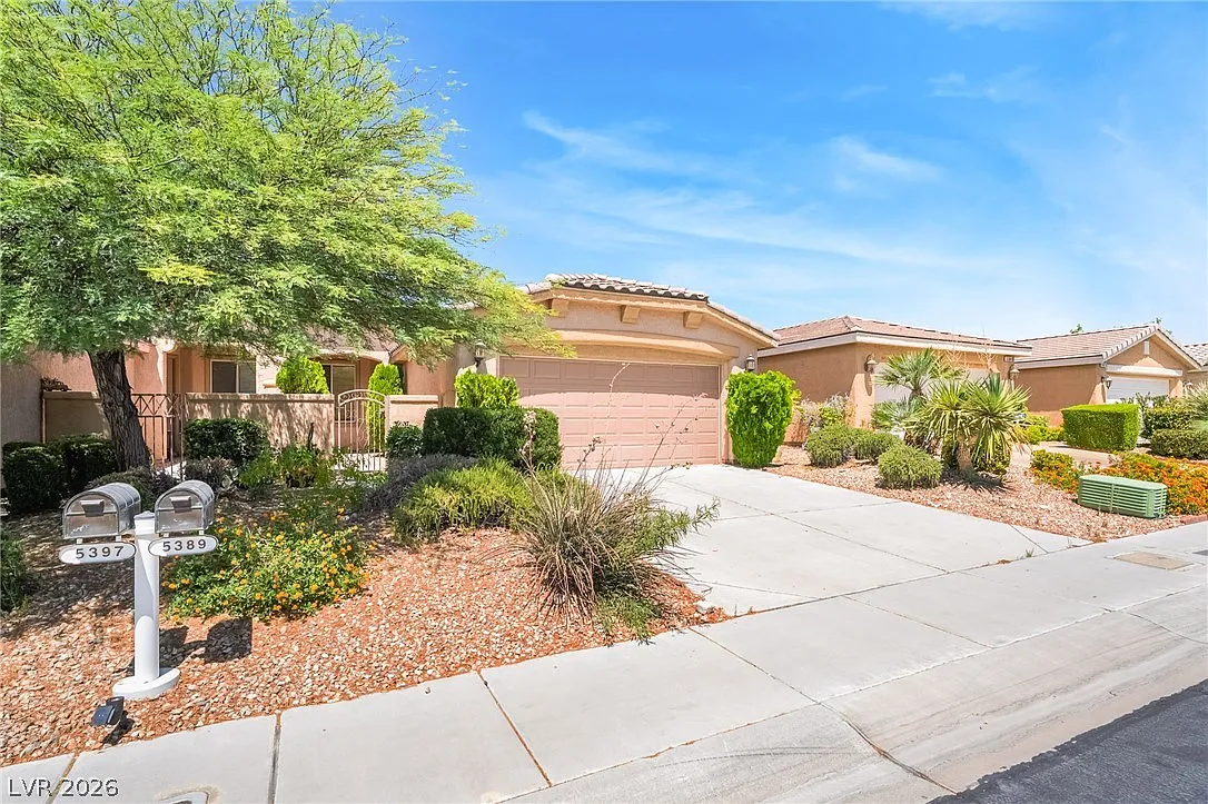 2 bed, 2.0 bath, 1370 sqft, $2,195 — Photo 4