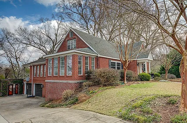 1313 Mulvihill St — Photo 37