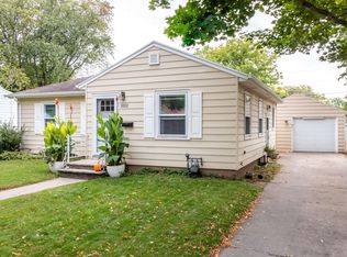 1012 Lark St, Green Bay, WI 54303
