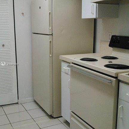 3rd image of 500 NE 2nd St APT 311
