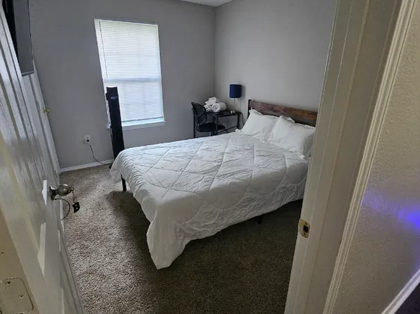 6 Georgia Dr, Pensacola, FL 32505