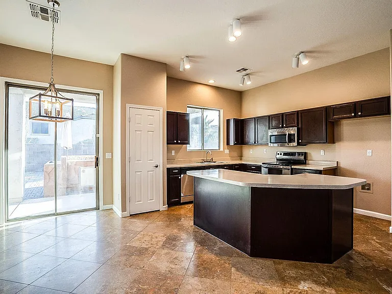 13419 W Citrus Ct — Photo 7