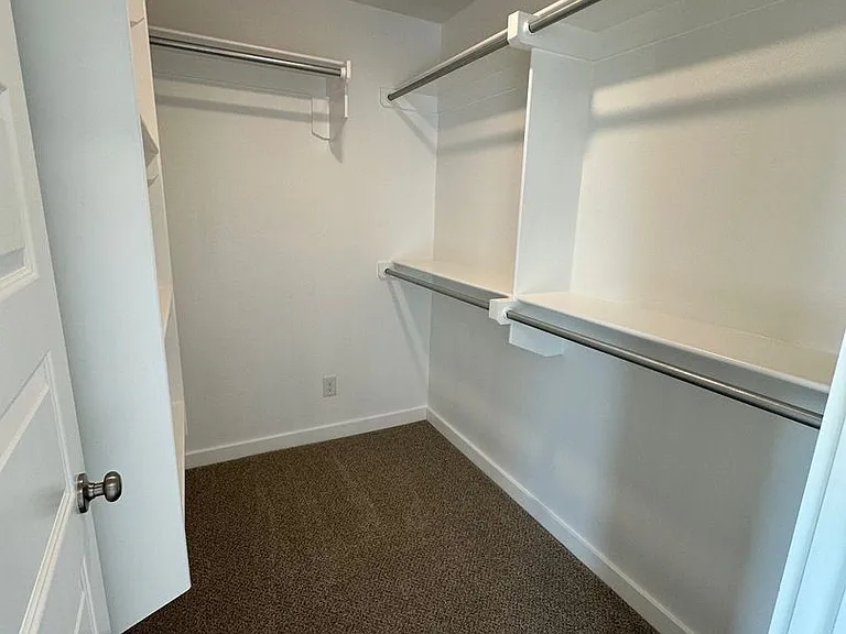 10401 Ruse St — Photo 12