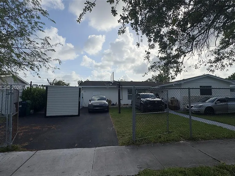 20520 SW 117th Ave — Photo 3