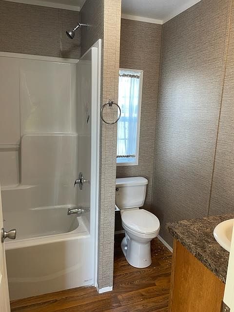 1st image of 727 Park St