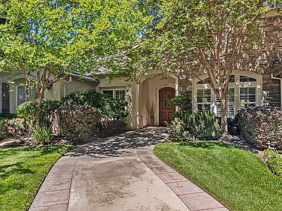 2nd image of 4325 Jacinthe Ct