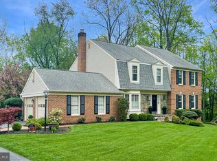 4940 Walkingfern Dr, Rockville, MD 20853