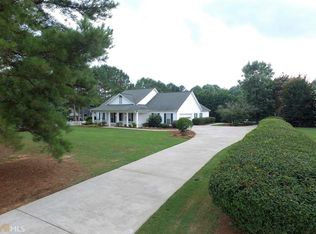 180 Farr Rd, Tyrone, GA 30290