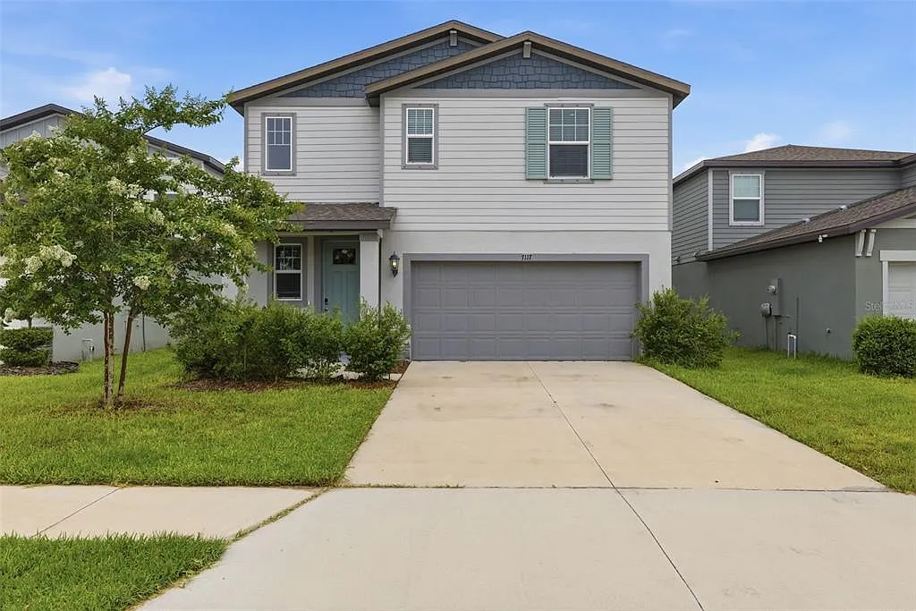 3 bed, 2.5 bath, 1968 sqft, $2,650 — Photo 1