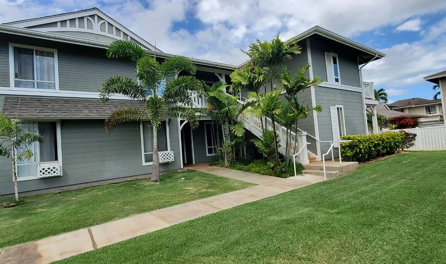 Gorgeous Fully Furnished Kekuilani Villas 2nd floor corner unit - Golf Course View - Split AC 2bd... — Photo 4