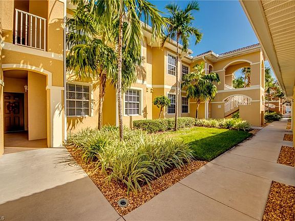 2nd image of 1070 Winding Pines CIR #204