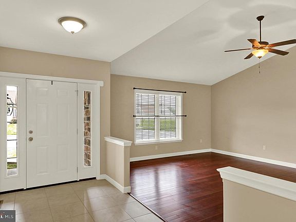 5th image of 658 Ebersole Rd
