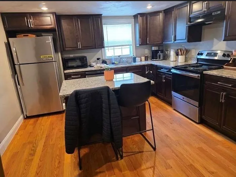 22 Tracey St — Photo 4