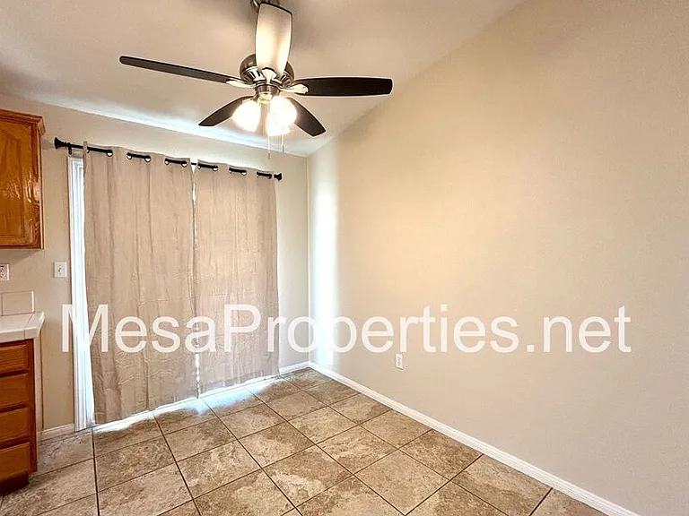 16653 Sholic St — Photo 6