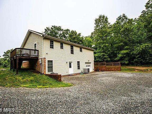 Exterior (Rear)