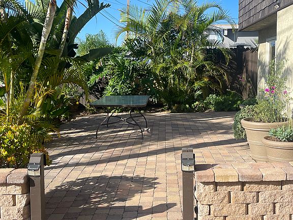 Oversized Front Patio!