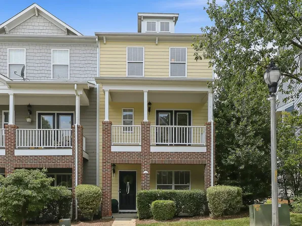 336 Kinellan Ln, Cary, NC 27519