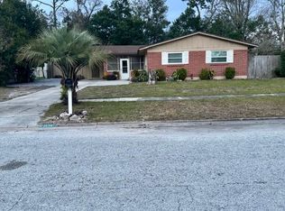 560 Coppitt Dr E, Orange Park, FL 32073