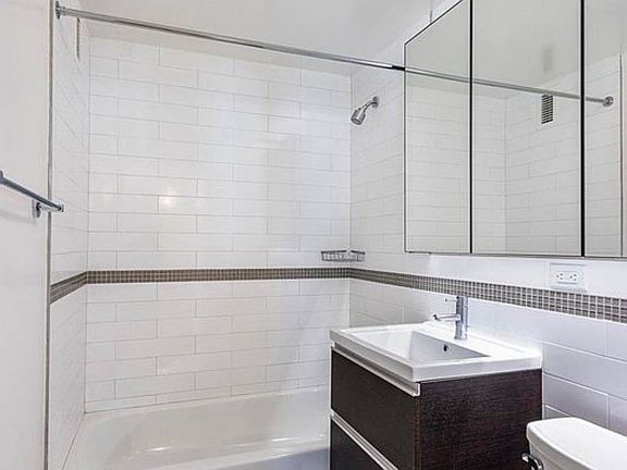 5th image of 360 W 34th St APT 8J