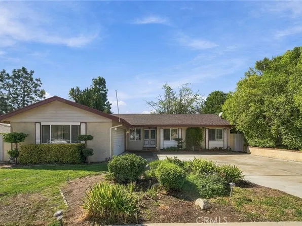 22200 Barbacoa Dr, Santa Clarita, CA 91350